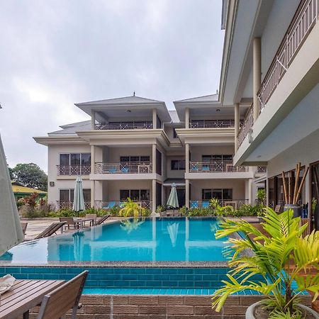 Sahaj Holiday Apartments Baie Sainte Anne Exterior photo