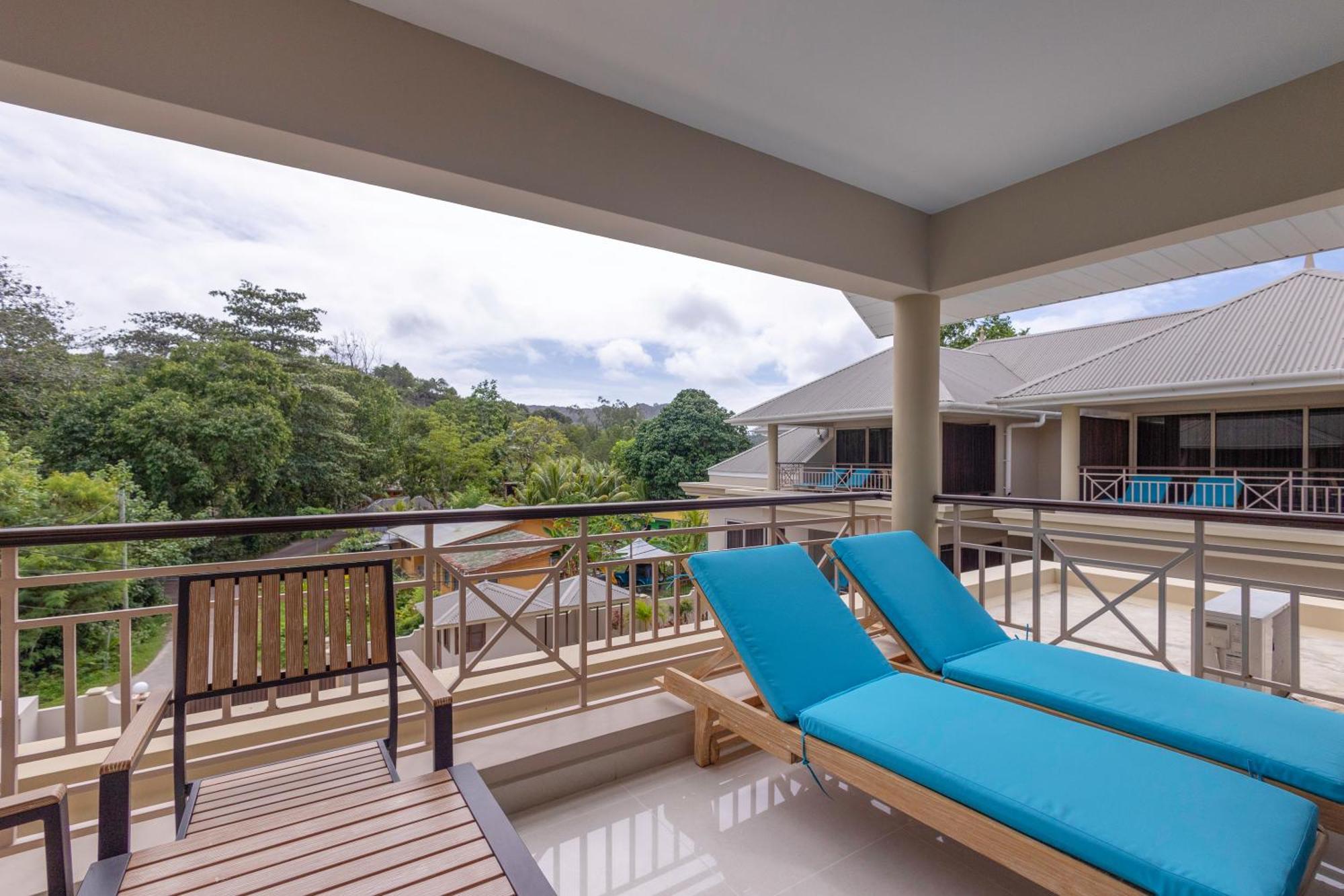 Sahaj Holiday Apartments Baie Sainte Anne Exterior photo